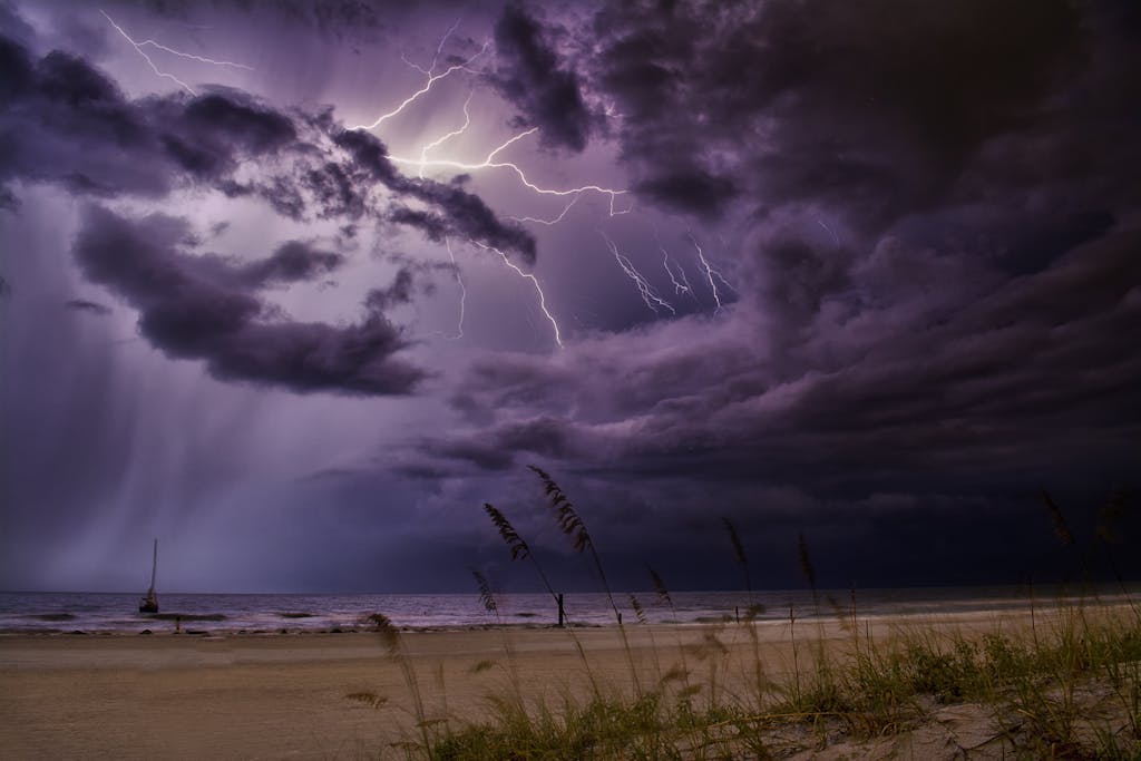 Thunderstorms Punctuate Hot Week Ahead