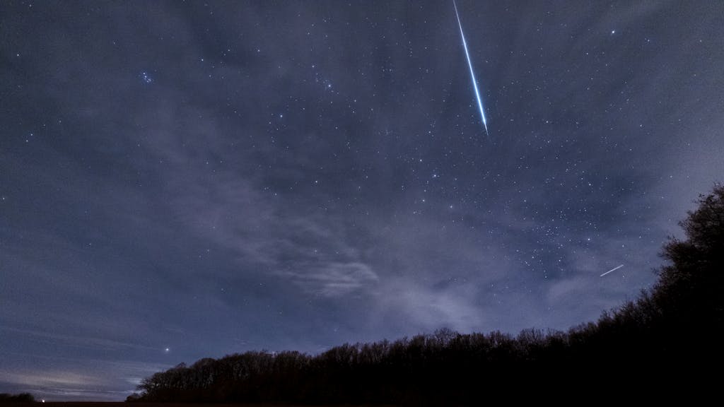 Final meteor shower of the year